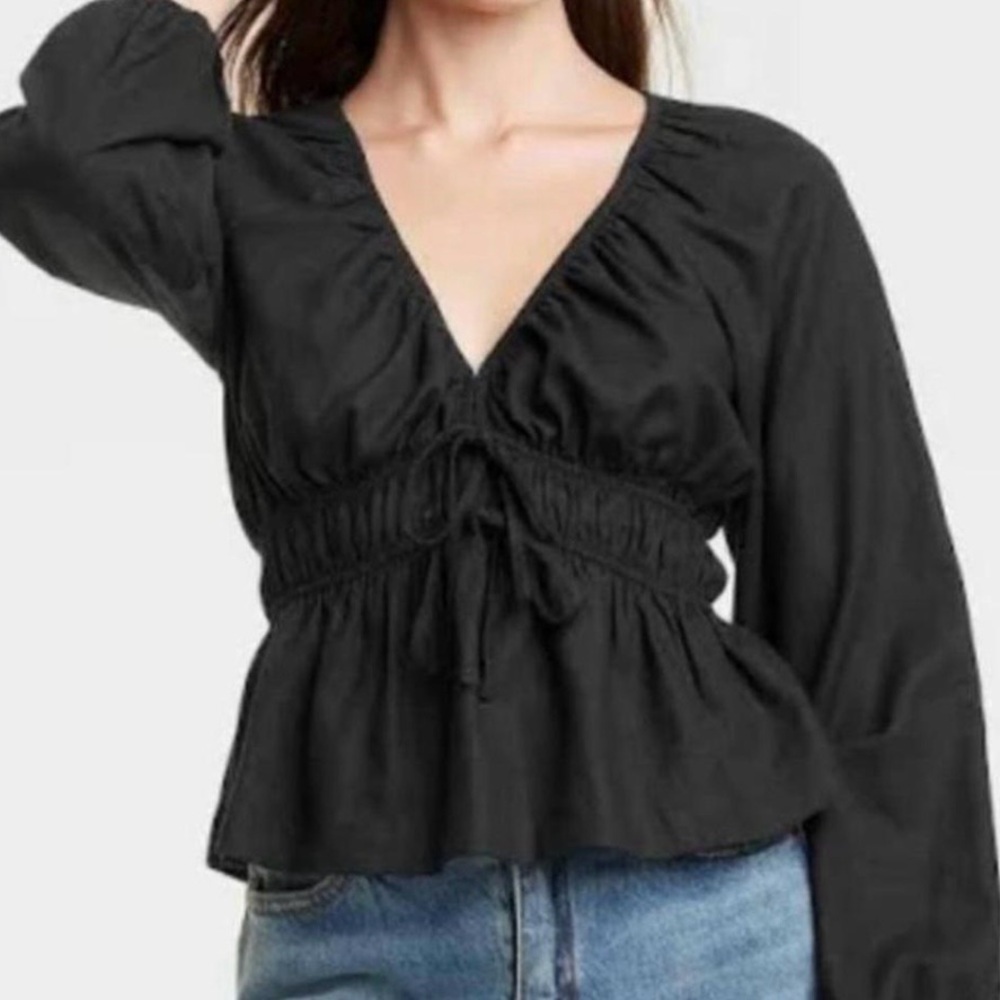 Universal Thread Women's Puff Long Sleeve Tie-Front Blouse in black
